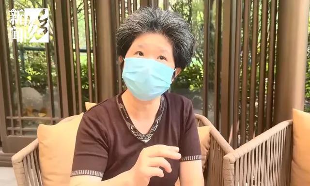 每天痴迷捡垃圾！楼道堆满垃圾邻居被逼得卖房AG真人国际厅上海阿姨住3600万豪宅却(图4)
